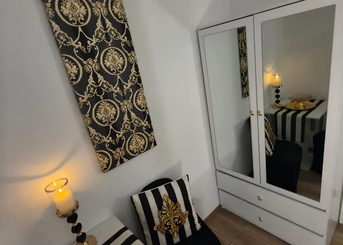 Apartament Fiona1 Centrum700m Parking Bezpłatny Monitorowany Salon Tv Sypialnia Tv Kuchnia łazienka Rekuperacja Karpacz