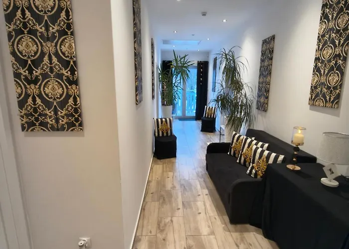 Fiona1 Centrum700m Parking Bezpłatny Monitorowany Salon Tv Sypialnia Tv Kuchnia łazienka Rekuperacja