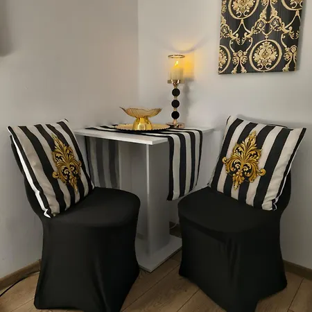 Fiona1 Centrum700m Parking Bezplatny Monitorowany Salon Tv Sypialnia Tv Kuchnia Lazienka Rekuperacja شقة