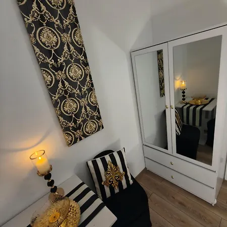 Appartamento Fiona1 Centrum700m Parking Bezplatny Monitorowany Salon Tv Sypialnia Tv Kuchnia Lazienka Rekuperacja Karpacz